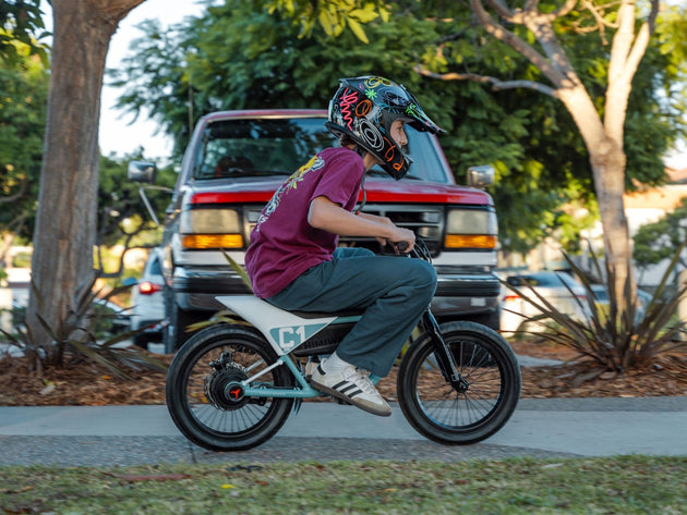 C1 / Kids Electric Bike - Riding 5 Electric Bike